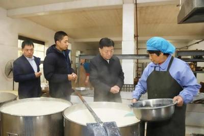 未央区委主要领导赴蓝田县助力脱贫攻坚，推动豆制品销售产业发展
